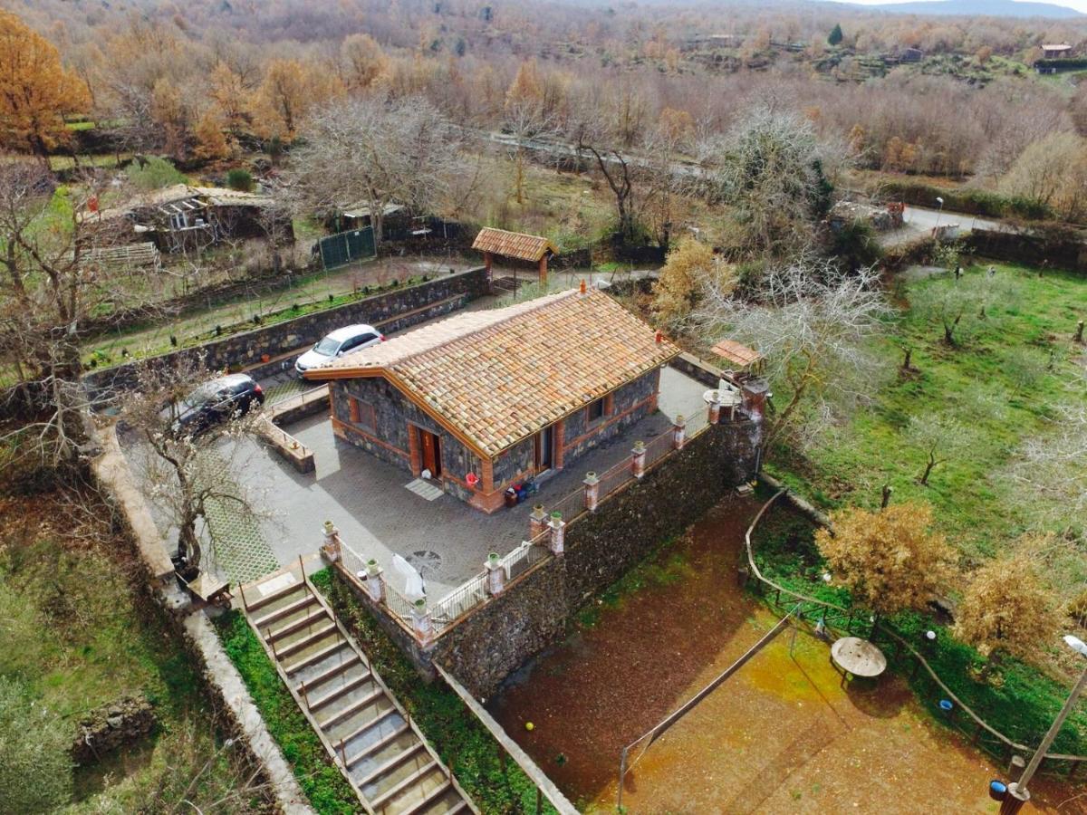 Casa Monte Etna Maletto Buitenkant foto