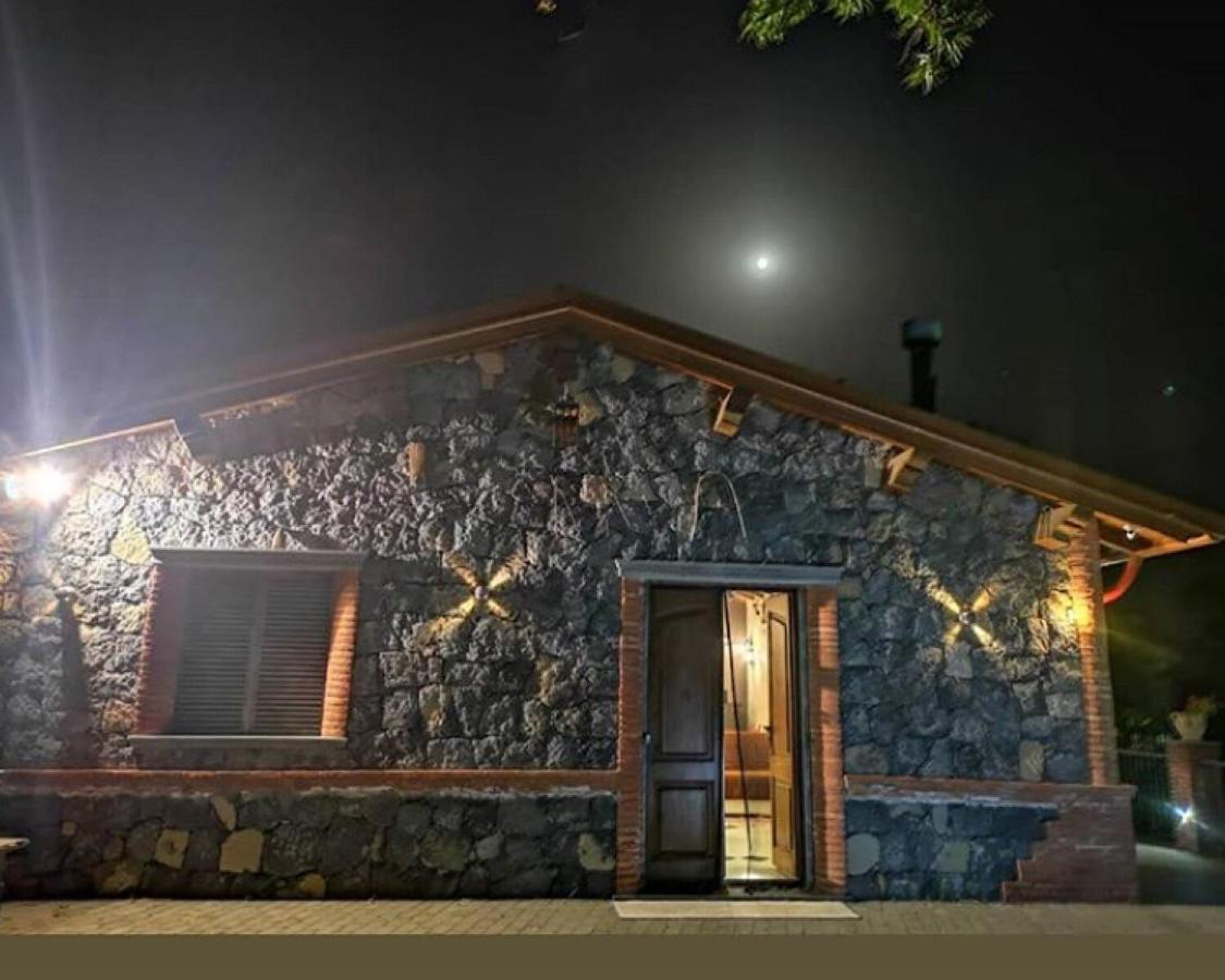 Casa Monte Etna Maletto Buitenkant foto